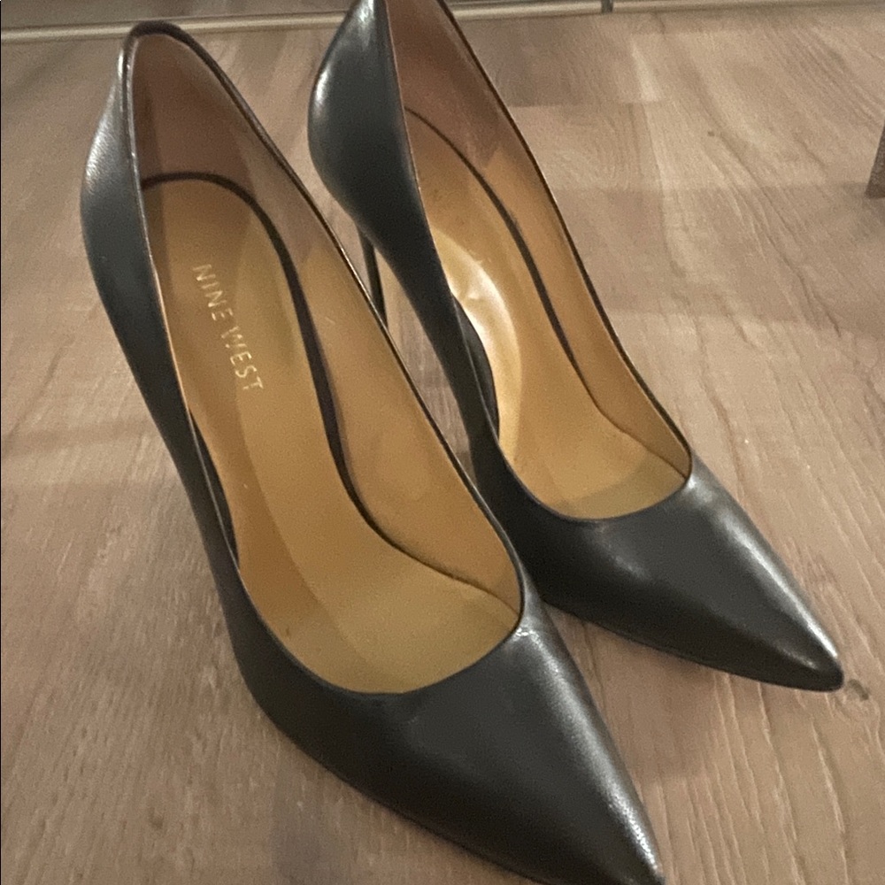 nine west leather heels size 8